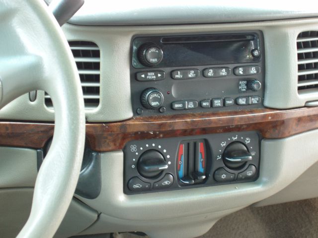 2004 Chevrolet Impala Base