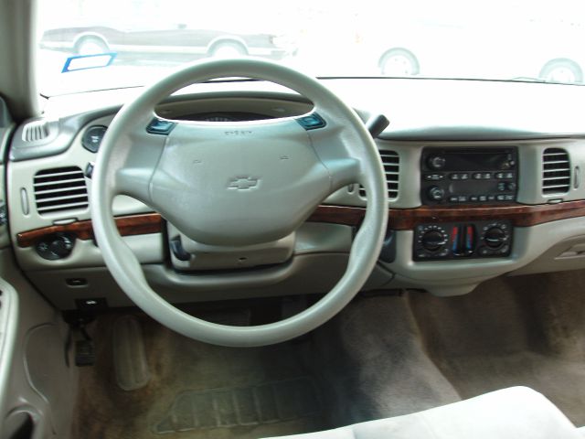 2004 Chevrolet Impala Base