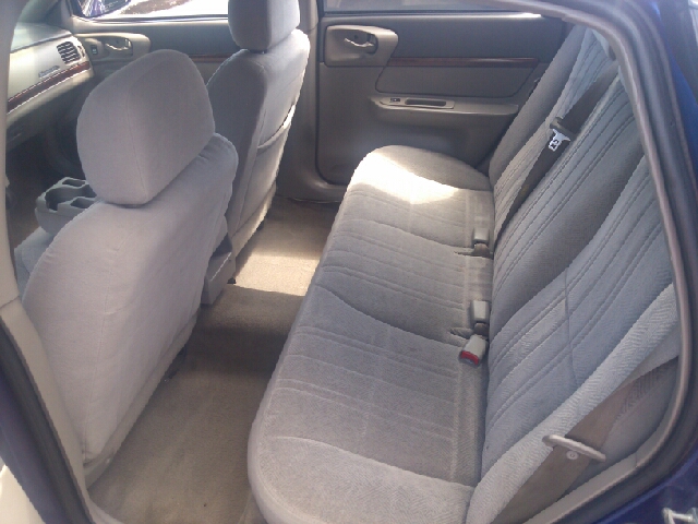 2005 Chevrolet Impala Base