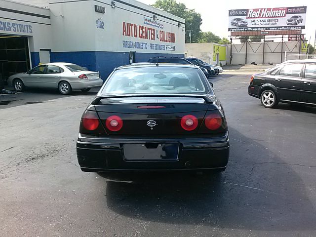 2005 Chevrolet Impala Base