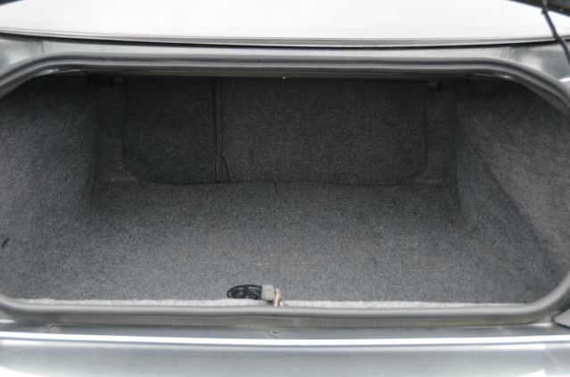 2005 Chevrolet Impala Base