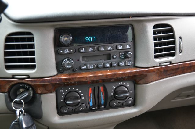 2005 Chevrolet Impala Base