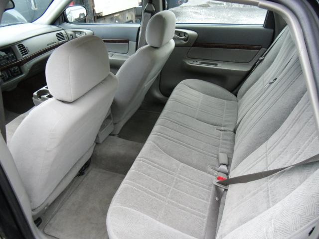 2005 Chevrolet Impala Base