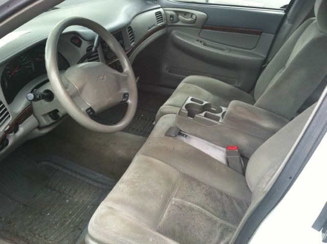 2005 Chevrolet Impala Base