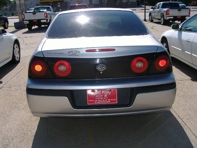 2005 Chevrolet Impala Base