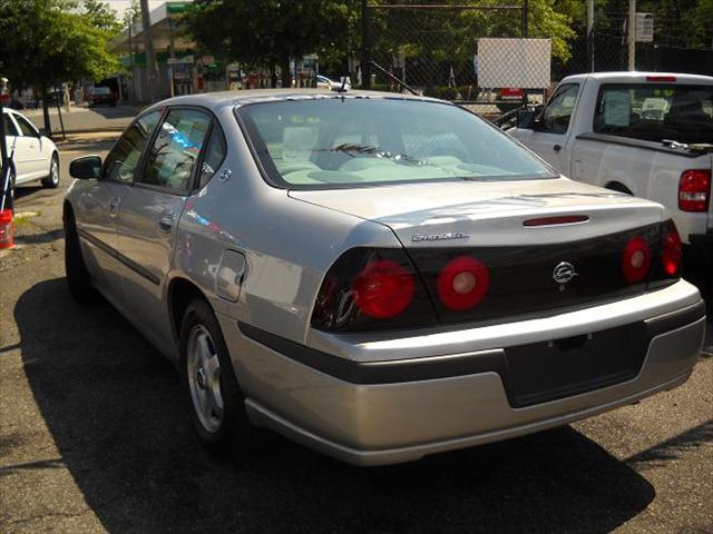 2005 Chevrolet Impala Base