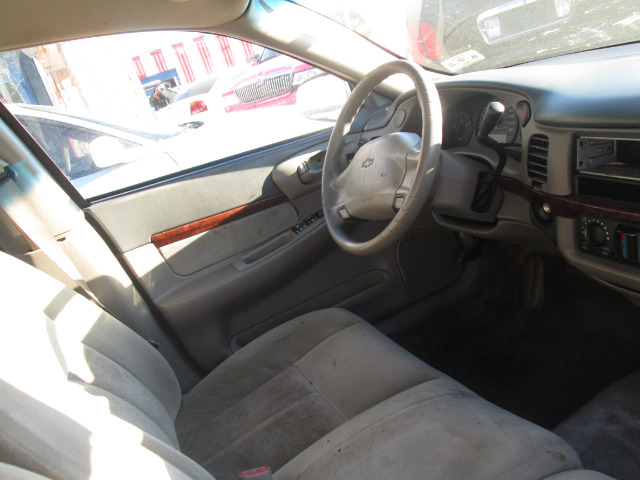 2005 Chevrolet Impala Base