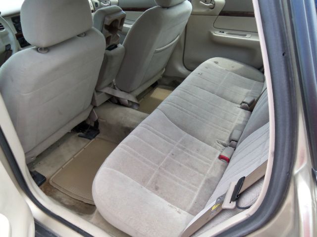 2005 Chevrolet Impala Base