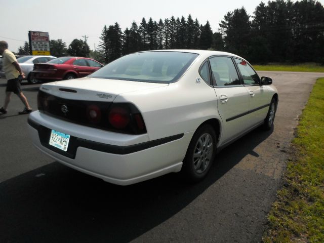 2005 Chevrolet Impala Base