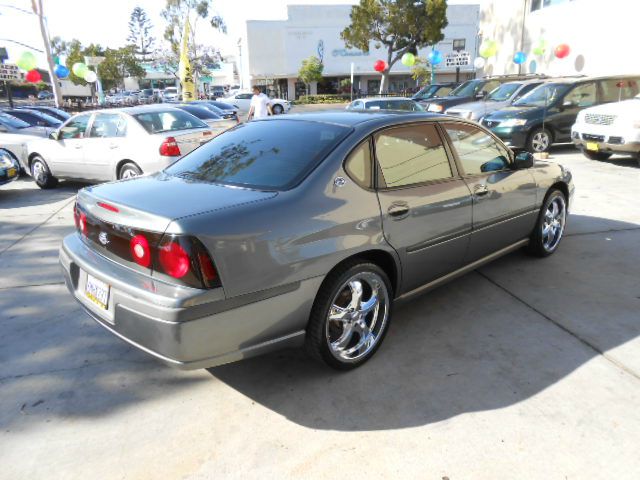 2005 Chevrolet Impala Base