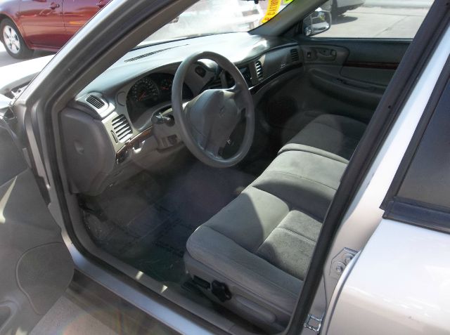 2005 Chevrolet Impala Base