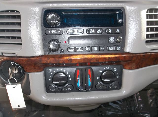 2005 Chevrolet Impala Base