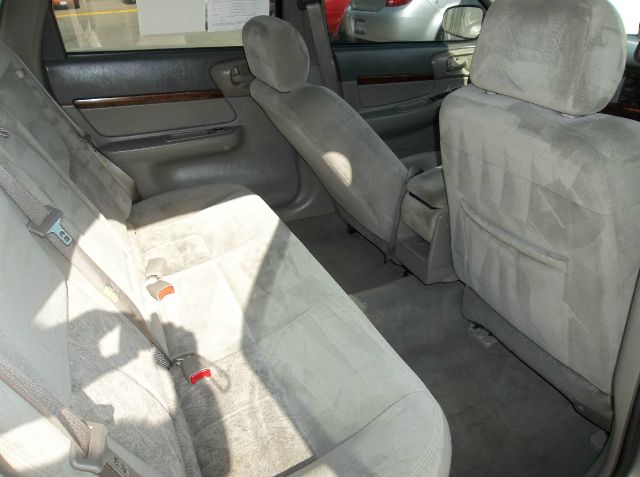 2005 Chevrolet Impala Base