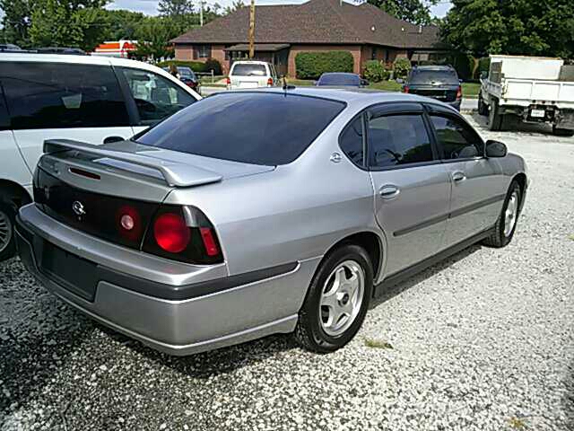 2005 Chevrolet Impala Base