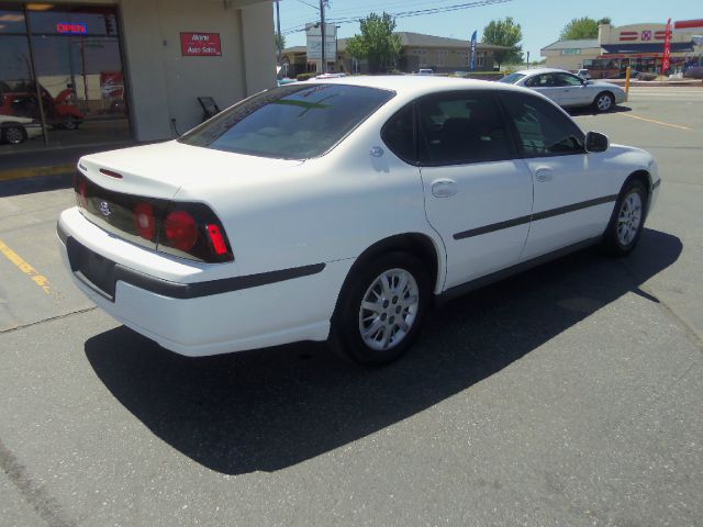 2005 Chevrolet Impala Base