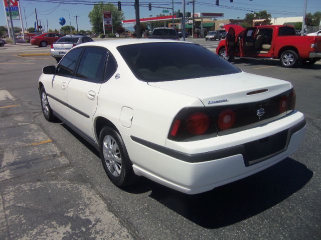 2005 Chevrolet Impala Base