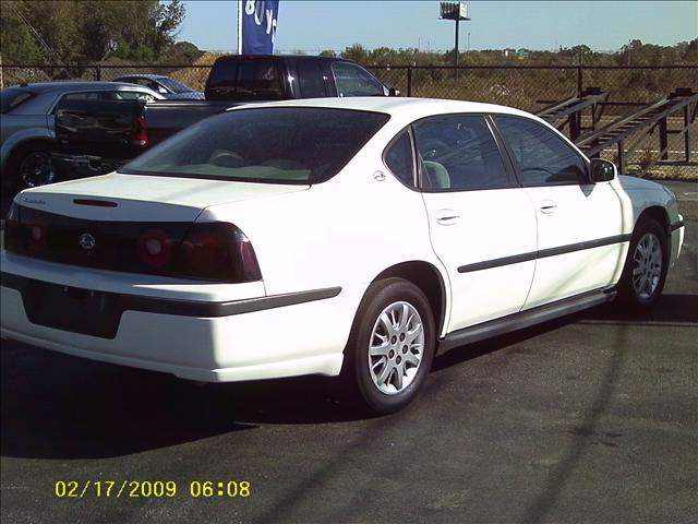 2005 Chevrolet Impala Base