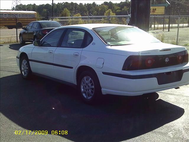 2005 Chevrolet Impala Base