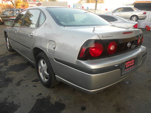 2005 Chevrolet Impala Base