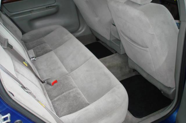 2005 Chevrolet Impala Base