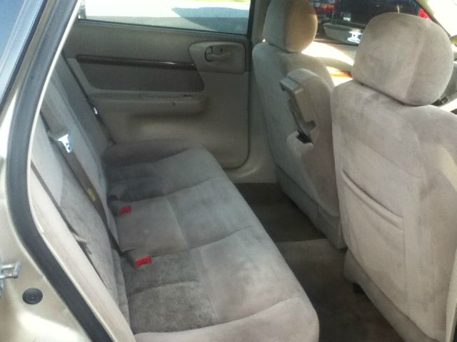 2005 Chevrolet Impala Base