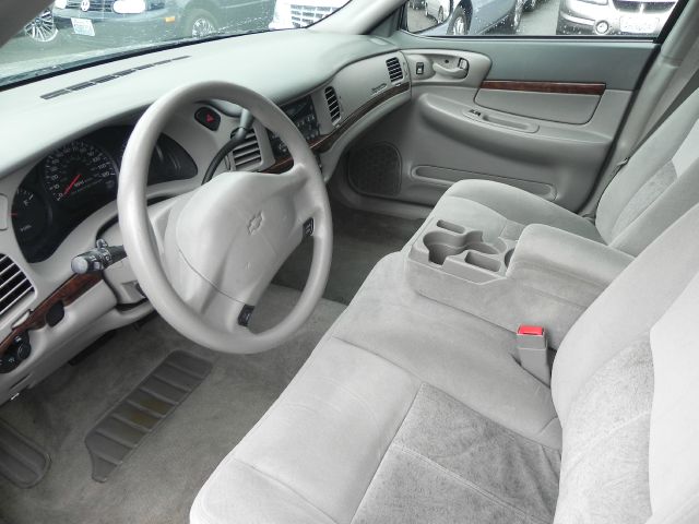 2005 Chevrolet Impala Base