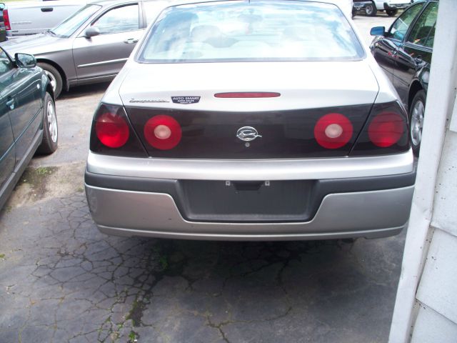 2005 Chevrolet Impala Base