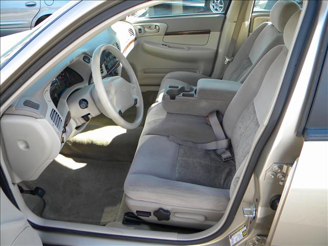 2005 Chevrolet Impala Base