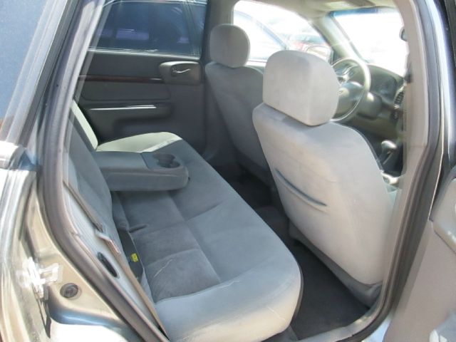 2005 Chevrolet Impala Base