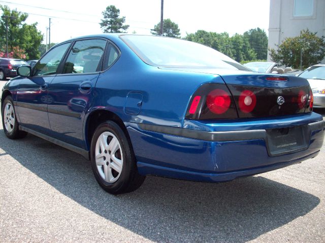 2005 Chevrolet Impala Base