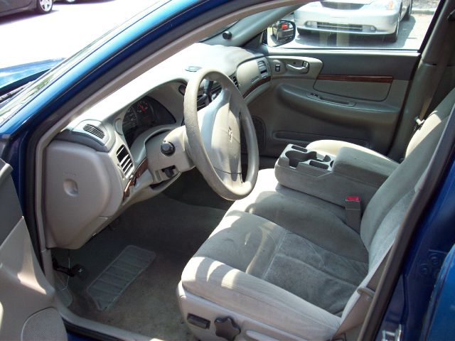 2005 Chevrolet Impala Base