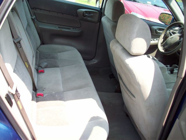 2005 Chevrolet Impala Base