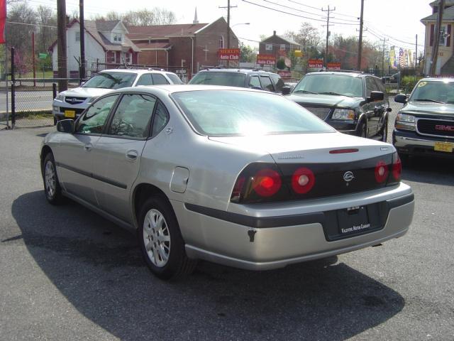 2005 Chevrolet Impala Platinum Edition W/ Navires