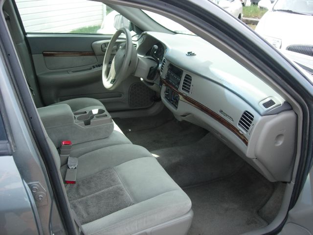 2005 Chevrolet Impala Base