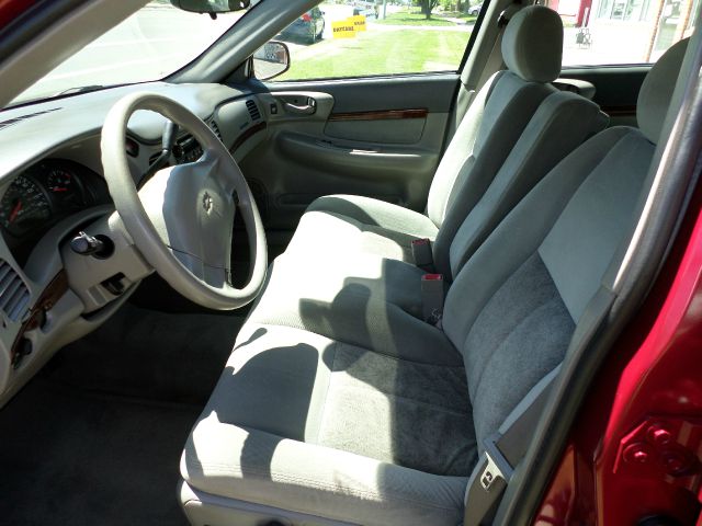 2005 Chevrolet Impala Base