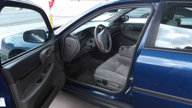 2005 Chevrolet Impala Base