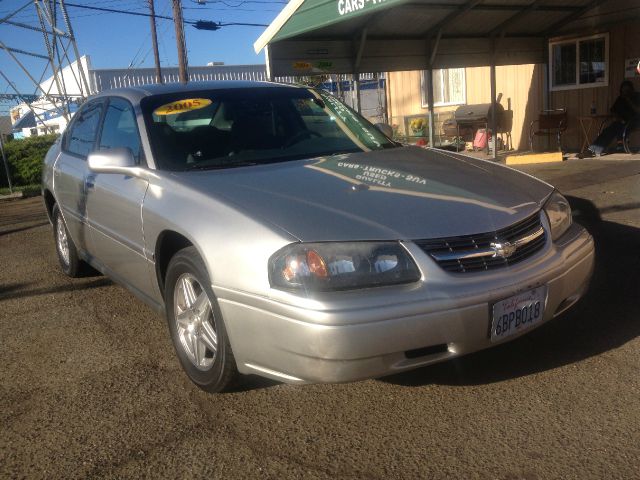 2005 Chevrolet Impala Base