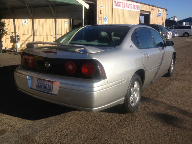 2005 Chevrolet Impala Base