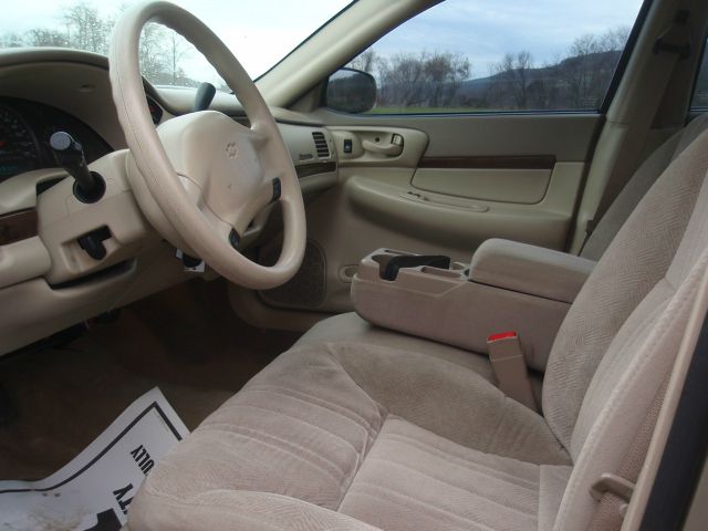 2005 Chevrolet Impala Base