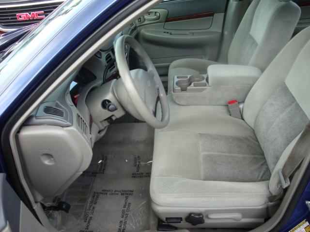 2005 Chevrolet Impala Base