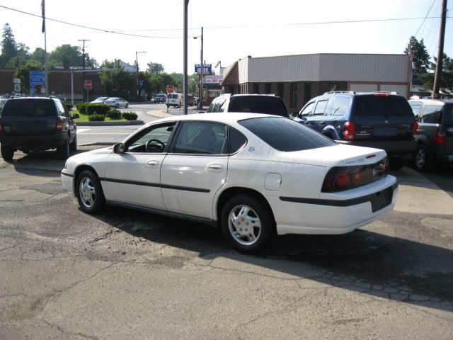 2005 Chevrolet Impala Base