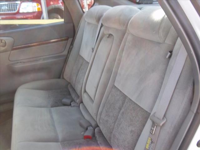 2005 Chevrolet Impala Base