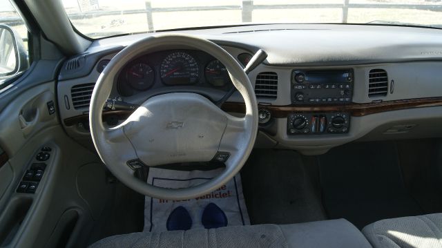 2005 Chevrolet Impala Base