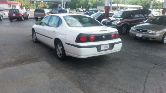 2005 Chevrolet Impala Base