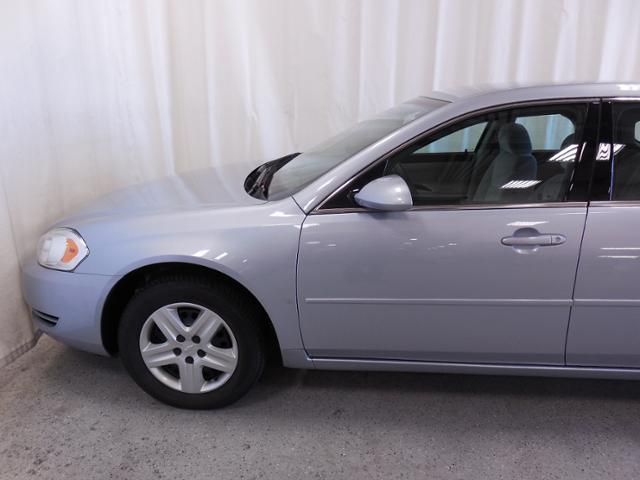 2006 Chevrolet Impala Regular Cab 111.2 WB 2WD