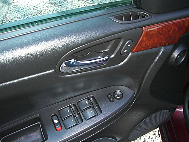 2007 Chevrolet Impala 2Dr Removable Top