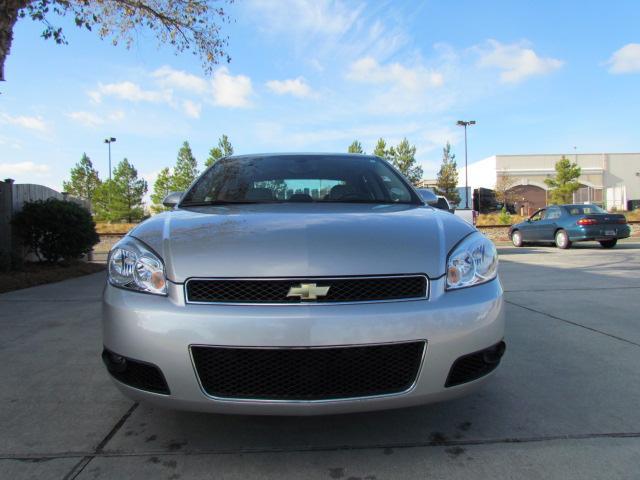 2008 Chevrolet Impala Silverado 2500hd LS