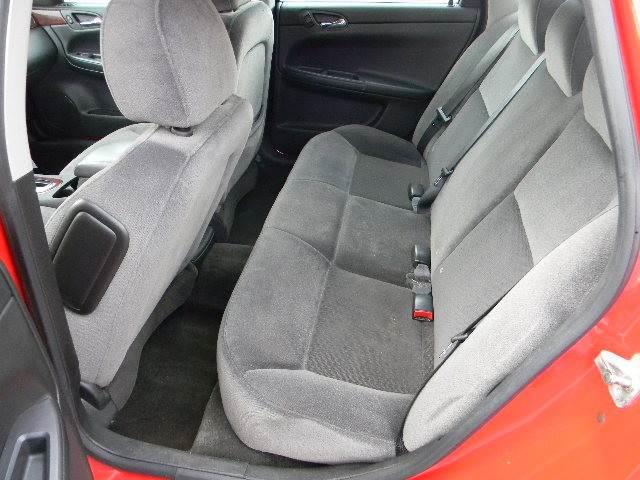 2009 Chevrolet Impala SEL 2WD Sedan