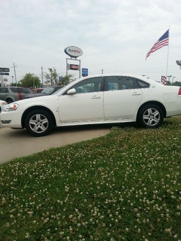 2009 Chevrolet Impala Blk Ext With Silver Trin