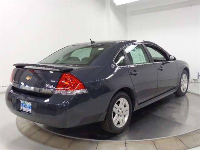 2009 Chevrolet Impala REG CAB SLE 4WD